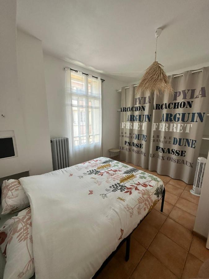 Lumineux Et Spacieux 2 Avec Parking Gratuit Dans La Rue * Perpignan